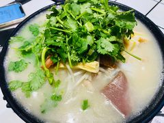 -肥汁米蘭香港米线(长宁来福士店)