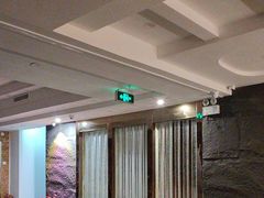 -船泊丽港(统一路店)