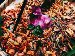 -老滇山寨•云南特色菜•地方菜•民族风情歌舞表演(金碧店)