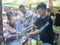 -松山湖南湖湾露营营地