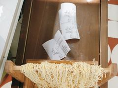-洪氏嗨捞·广东猪肚鸡·椰子鸡火锅(西咸万象城店)