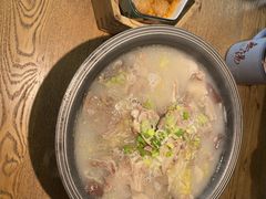 -蜜桃餐厅·伴山(湖滨商业街店)