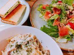 -HELLO 27 意面·沙拉·帕尼尼