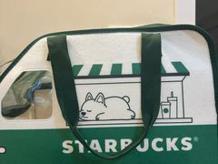 -星巴克臻选(莘庄仲盛店)