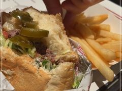 -The Habit Burger Grill 哈比特汉堡(复兴soho店)