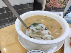 -鹏城人家海鲜酒家·23年老字号(较场尾店)