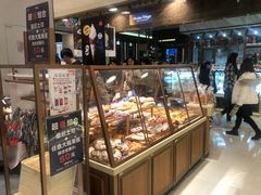 面包甜点陈列柜-山崎面包(静安久光店)