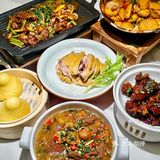 像置身于竹林，餐厅环境非常好。️东坡仔排