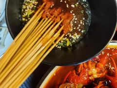 -虾弄弄海派小龙虾·牛羊蝎子火锅