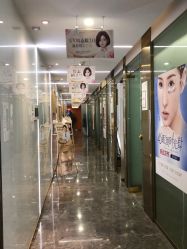 -脸博士医疗美容·眼鼻整形·抗衰中心