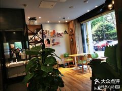 大堂-爱达乐面包生日蛋糕(华油路店)