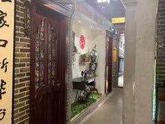 -东口码头·烧鸽子·鱼头泡饼·地方菜(金鹰悦城店)