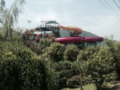 -汤山欢乐水世界