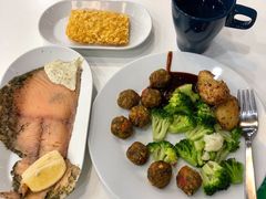 香草三文鱼陪土豆沙拉-宜家·瑞典风味餐厅(北京西红门店)