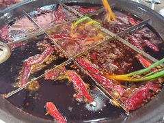 -正贰捌经重庆老火锅(建设路店)