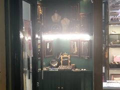-LADY FAFA(巨鹿路陕西南路路口店)