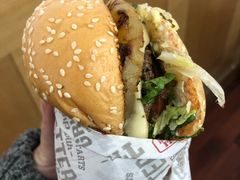 -The Habit Burger Grill 哈比特汉堡(复兴soho店)