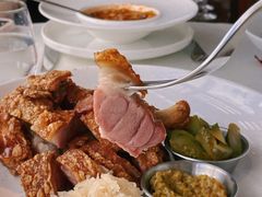 -MONICH牛排融合餐厅(和义大道购物中心店)