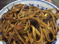 -珠宝街老左杂酱面馆