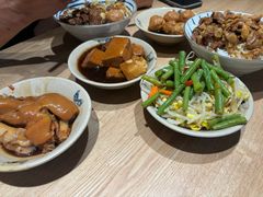 -红猪卤肉饭(大西洋美食城店)