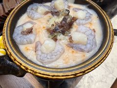 -老牌坊云南鱼豆花火锅(哈西万达店)