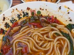 -兵哥豌豆面(雅颂居店)