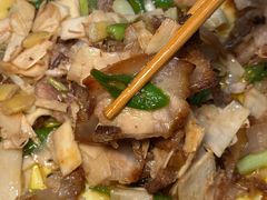 -土砂锅生态山庄·非遗砂锅雅鱼