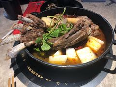 -沪小胖小龙虾(淮海中路旗舰店)