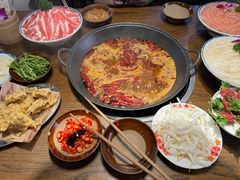 -萍姐火锅·公路夜市(武汉首店)