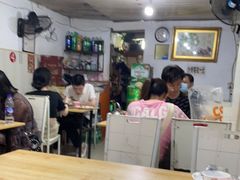 大堂-东北特色菜馆(珞喻东路店)