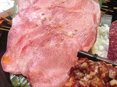 -肉魁屋·烧肉·烧鸟·酒场(高新店)
