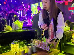 -喜鹊音乐酒馆(西街店)