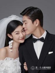 -第一夫人婚纱摄影(南京店)