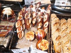 碱水芝士-红跑车(滨湖银泰店)