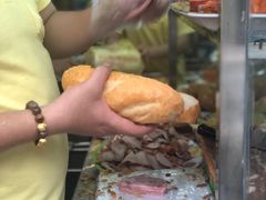 -Bánh Mì Huynh Hoa