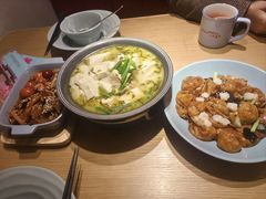 石锅豆腐-蜜桃餐厅·伴山(绿宝广场店)