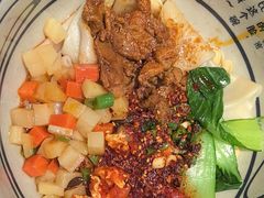 -陇上秦轩西安biangbiang面(朝龙汇店)