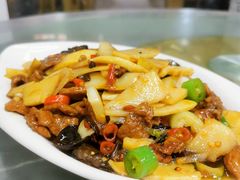 冬笋炒牛肉-湘满堂菜馆(花巷店)