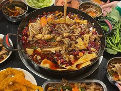-鸿顺老铁锅美蛙鱼府(解放碑店)