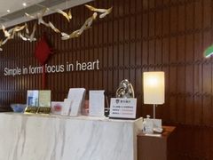 -上海虹桥君丽假日酒店(娄山关路地铁站店)