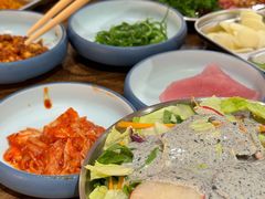 -明洞阿姨·韩式酱蟹烤肉·创意料理(三元桥店)