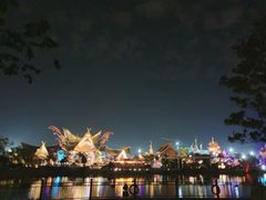 -七彩云南欢乐世界