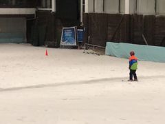 -乔波室内滑雪场