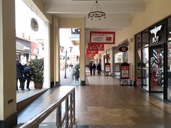 -王府井奥莱临潼小镇(临潼店)