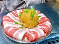 酸菜五花肉-马路牙子烧烤音乐酒馆(望京店)