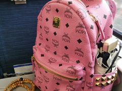 -杭州西湖湖滨银泰亚朵酒店