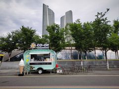-南京眼步行桥