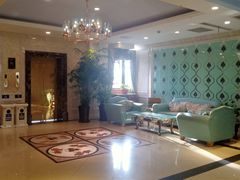 -沪华海鲜大酒楼(南汇店)