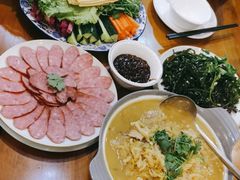 -鹤乡东北菜(崮山路店)