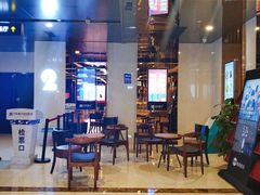 -中影嘉华国际影城(大芬星都里店)